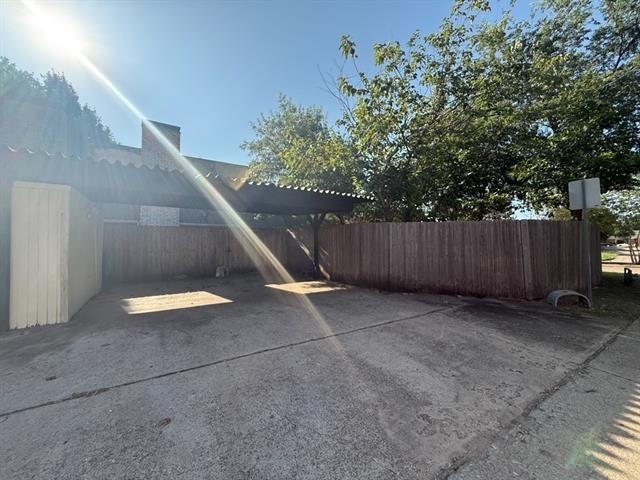 614 Towne House Lane - Photo 32