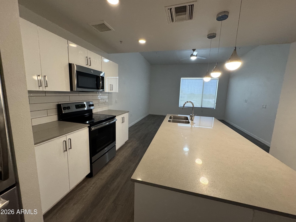 1130 N 2nd Street - Photo 2