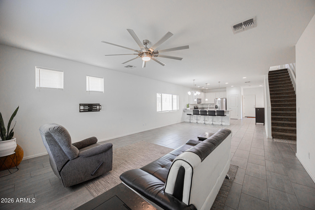 1711 W Pollack Street - Photo 4