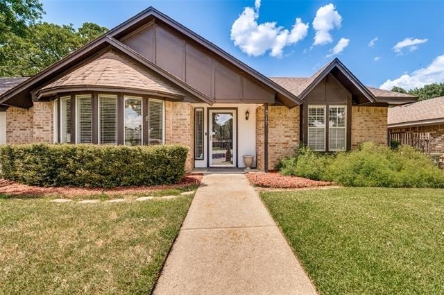 4717 Oak Valley Drive - Photo 0