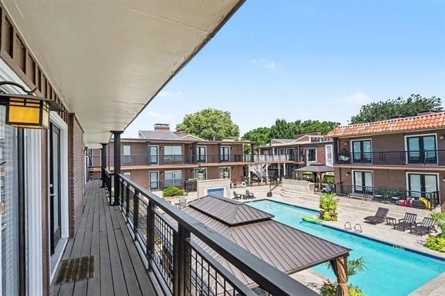 5926 Sandhurst Lane - Photo 0