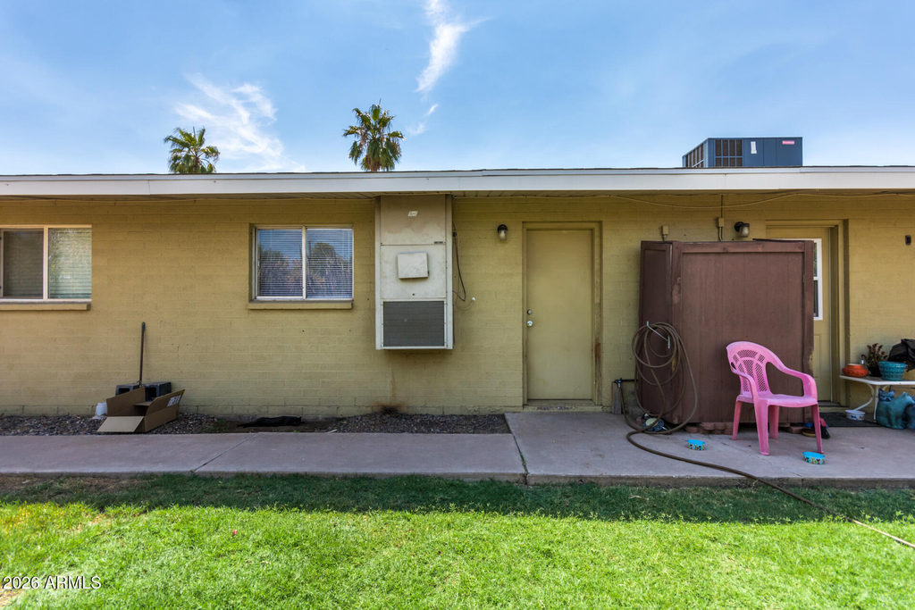 1204 W 5th Street - Photo 23