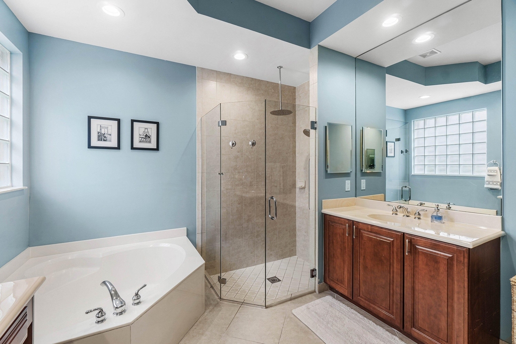 10697 Willow Oak Court - Photo 17