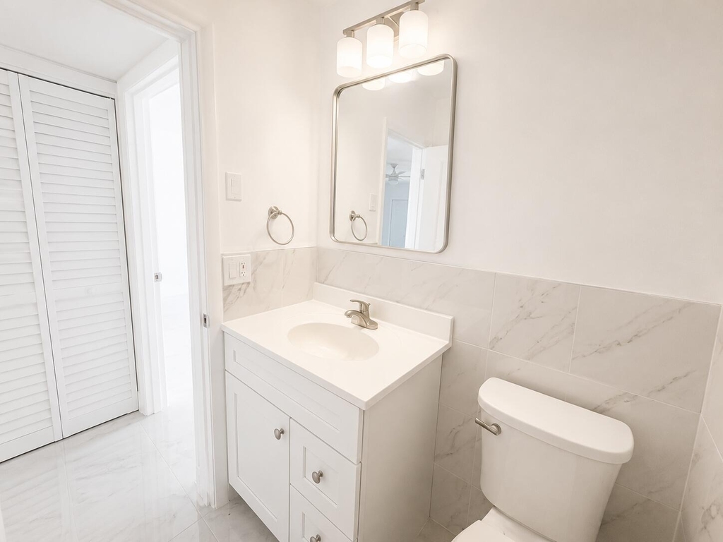 5300 Washington Street - Photo 12