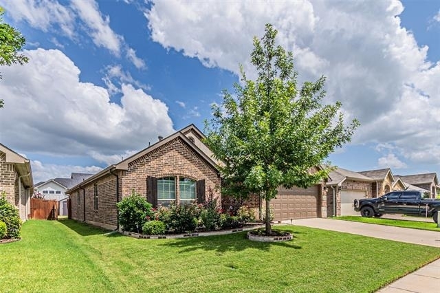 2553 Hadley Street - Photo 1