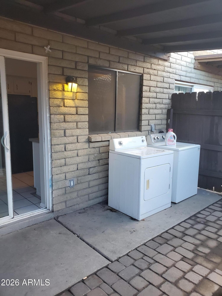 9228 N 7th Avenue - Photo 4