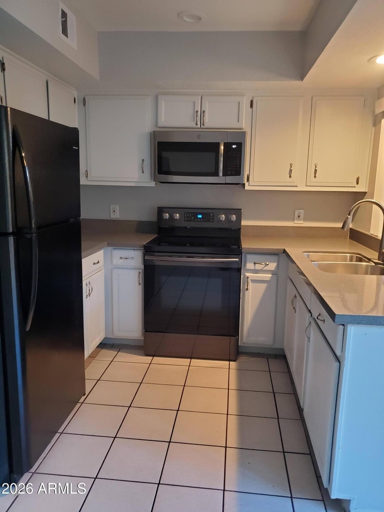 9228 N 7th Avenue - Photo 3