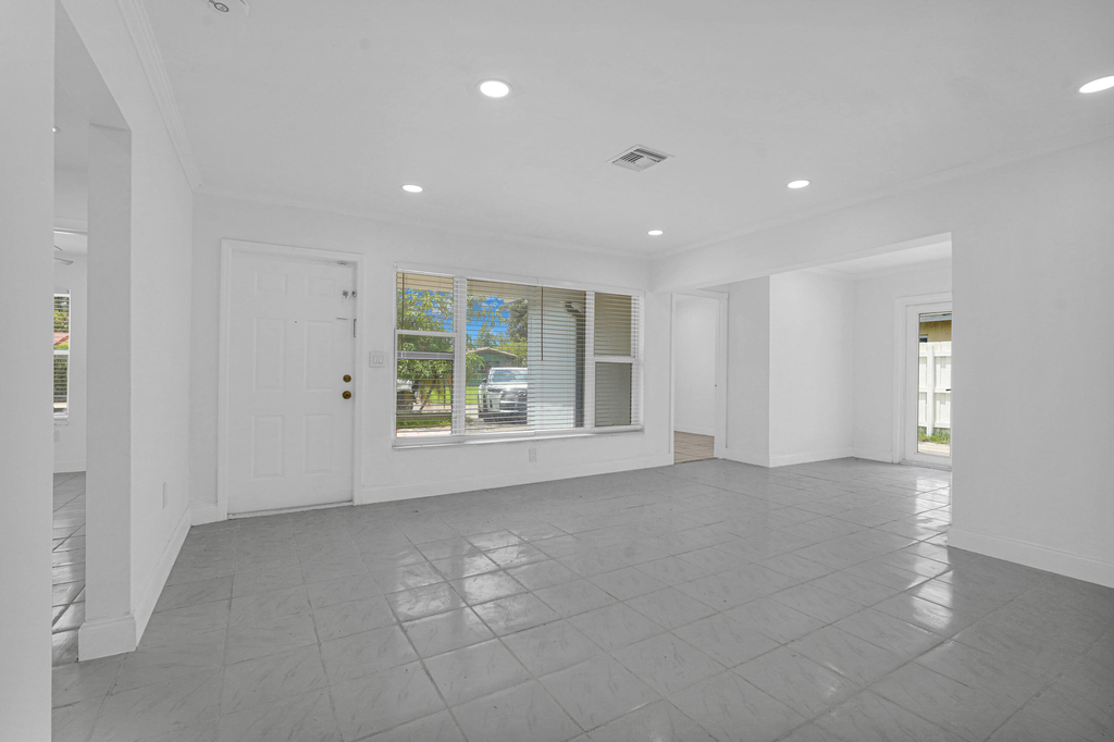 6621 Perry Street - Photo 5