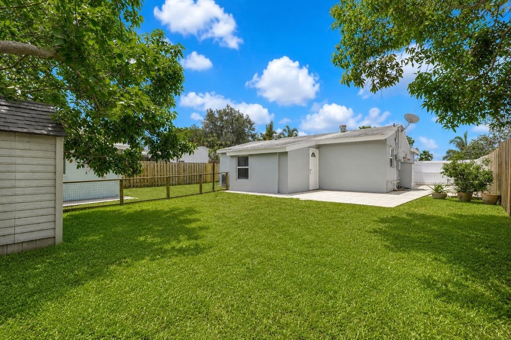 6621 Perry Street - Photo 26