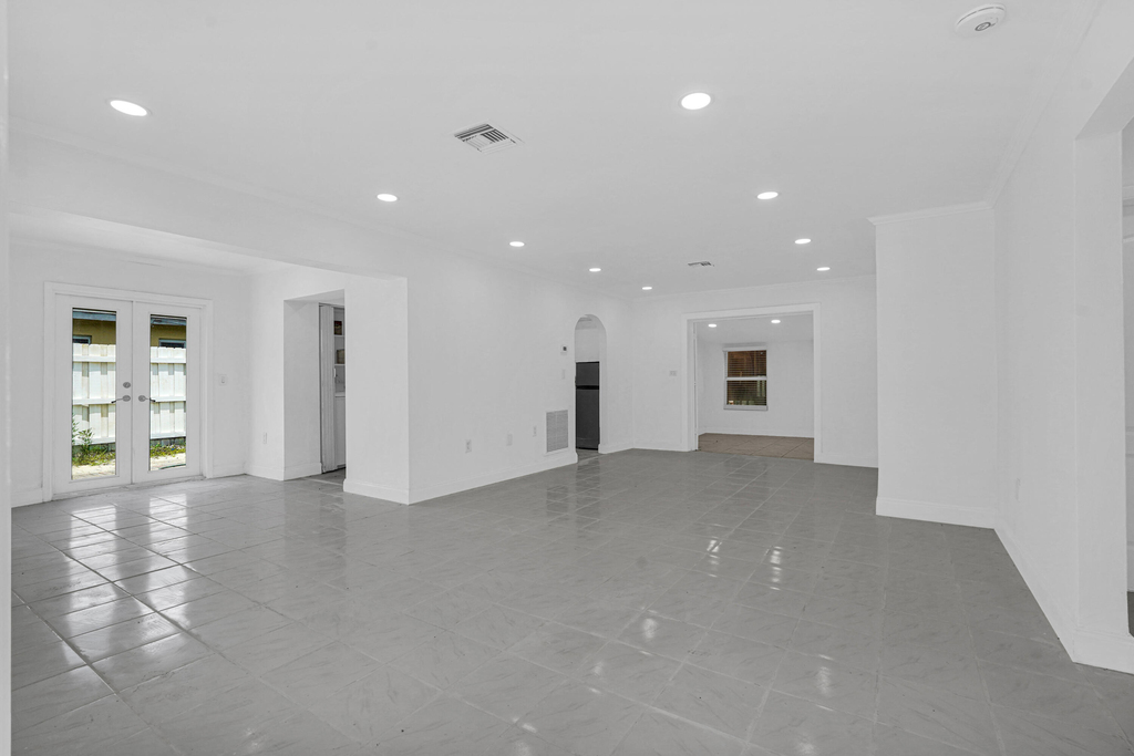 6621 Perry Street - Photo 2