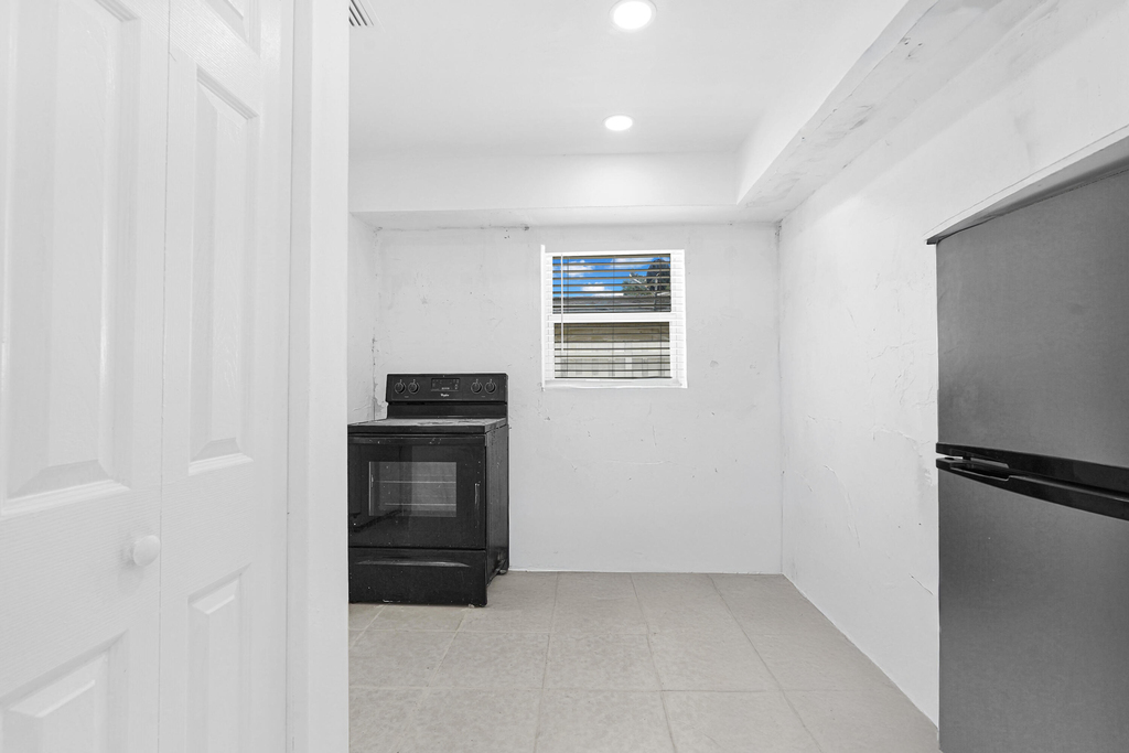 6621 Perry Street - Photo 11