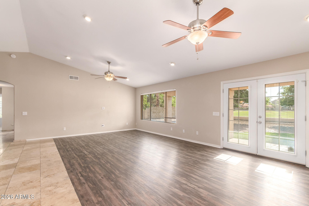 19912 N 76th Avenue - Photo 3