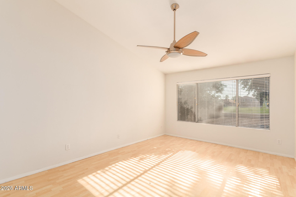 19912 N 76th Avenue - Photo 5