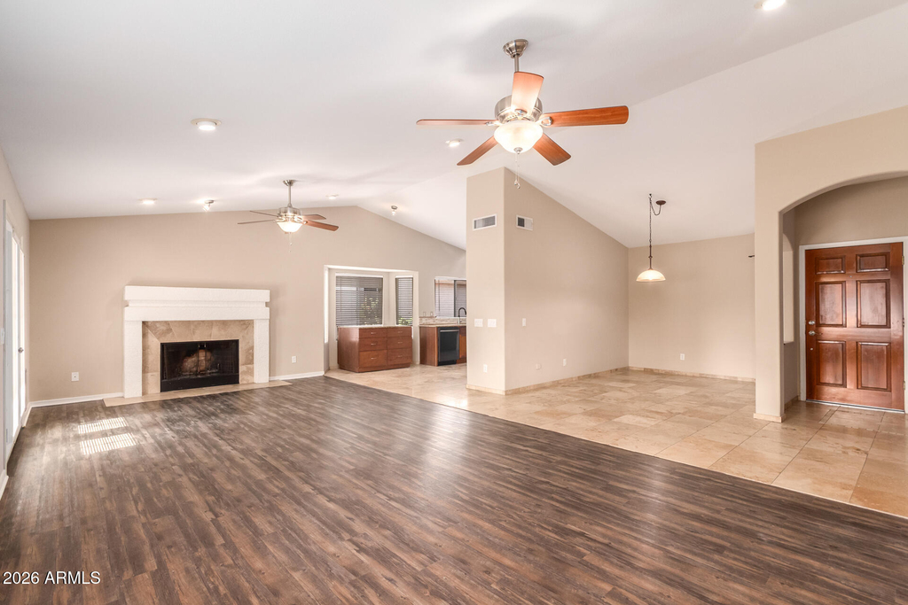 19912 N 76th Avenue - Photo 2