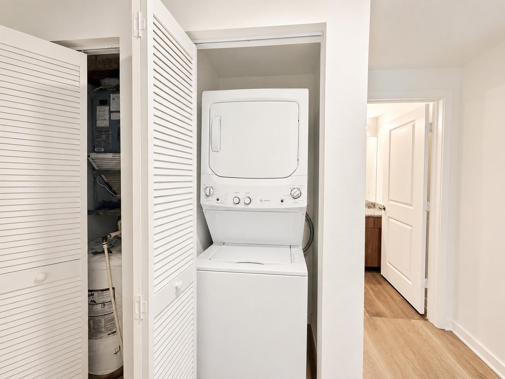 4250 Lakewood Road - Photo 9