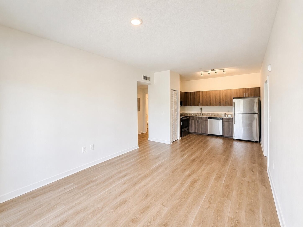 4250 Lakewood Road - Photo 5