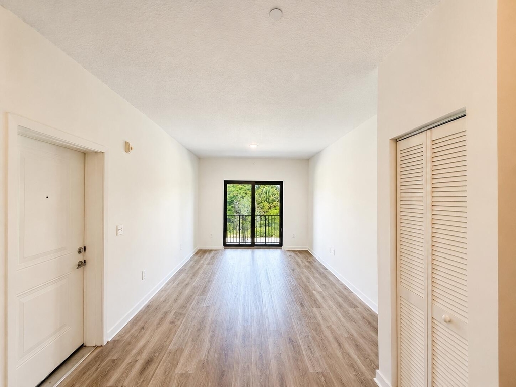 4250 Lakewood Road - Photo 2