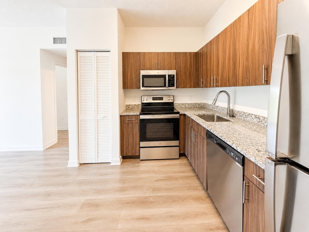 4250 Lakewood Road - Photo 7