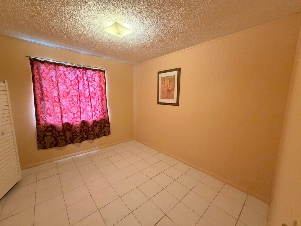 2033 Longwood Road - Photo 5