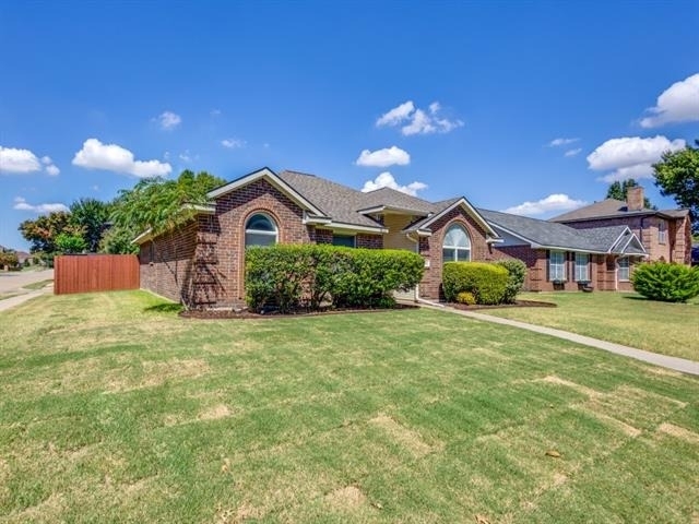 8101 Bay Street - Photo 1