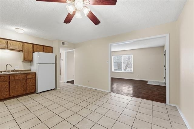 410 W Franklin Street - Photo 0