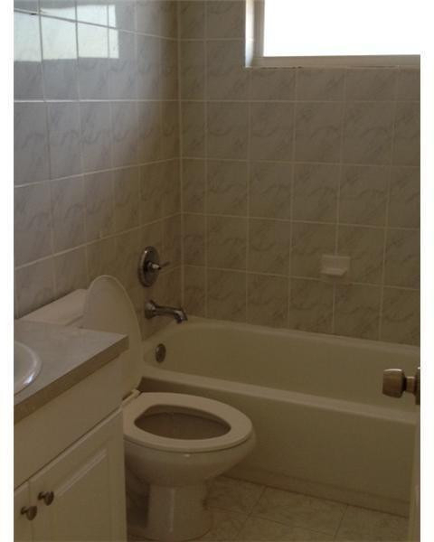 8841 Nw 14th Street - Photo 3