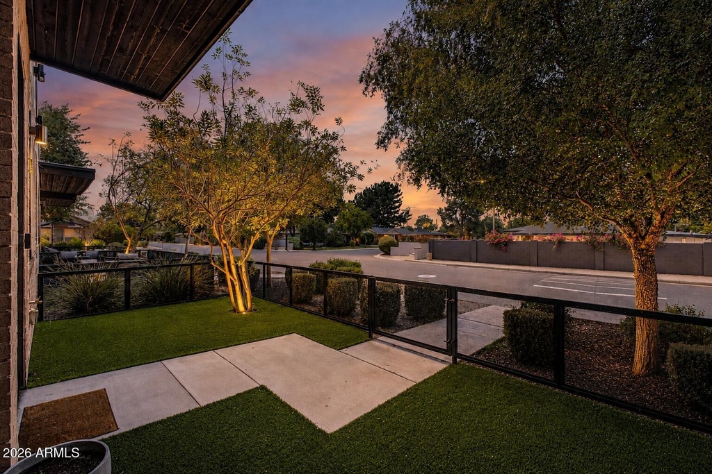 2825 N 42nd Street - Photo 1