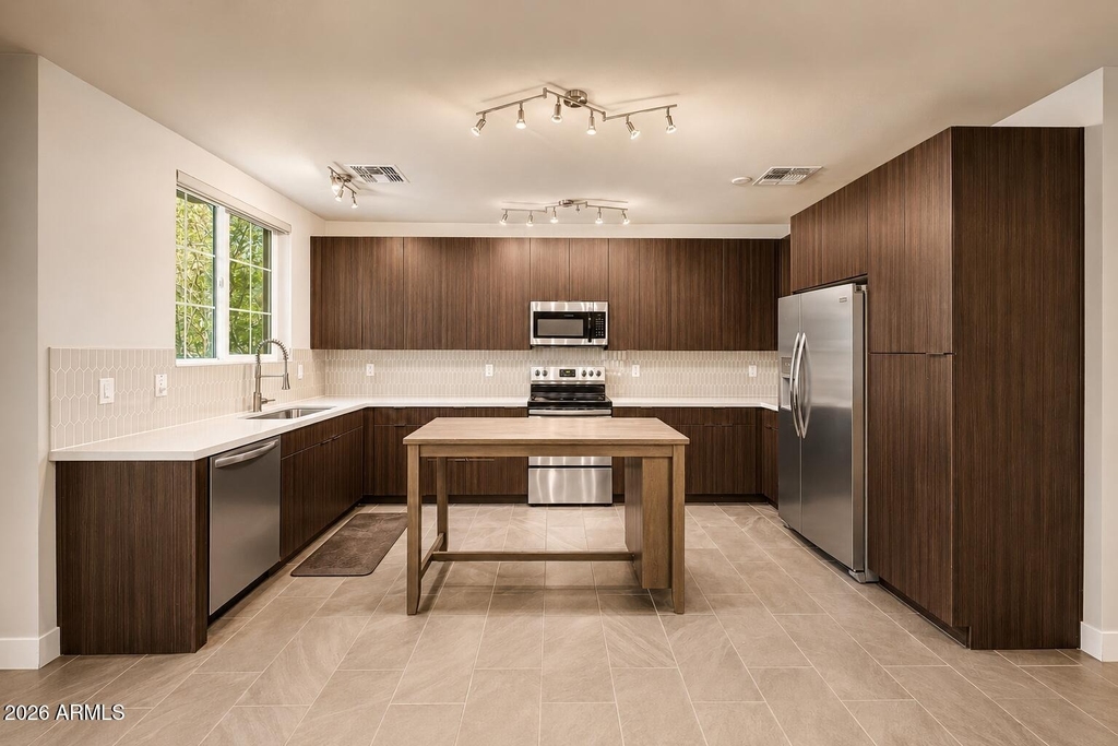 2825 N 42nd Street - Photo 4