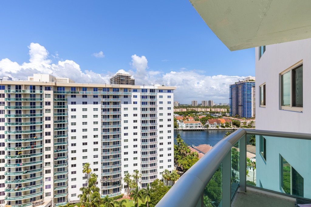 19380 Collins Avenue - Photo 33
