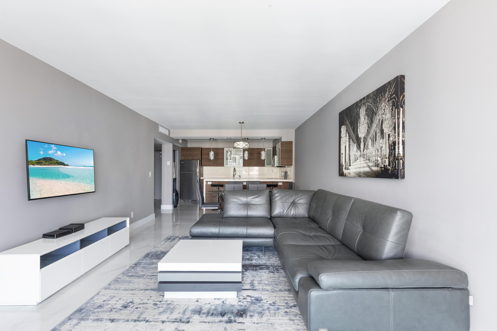 19380 Collins Avenue - Photo 23