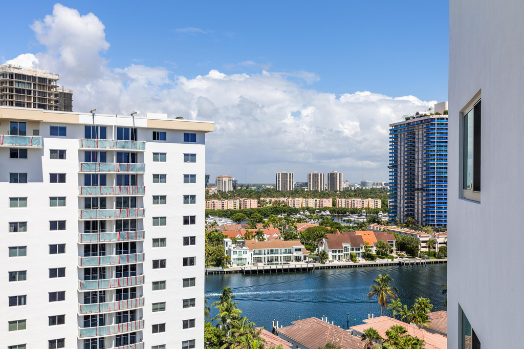 19380 Collins Avenue - Photo 28