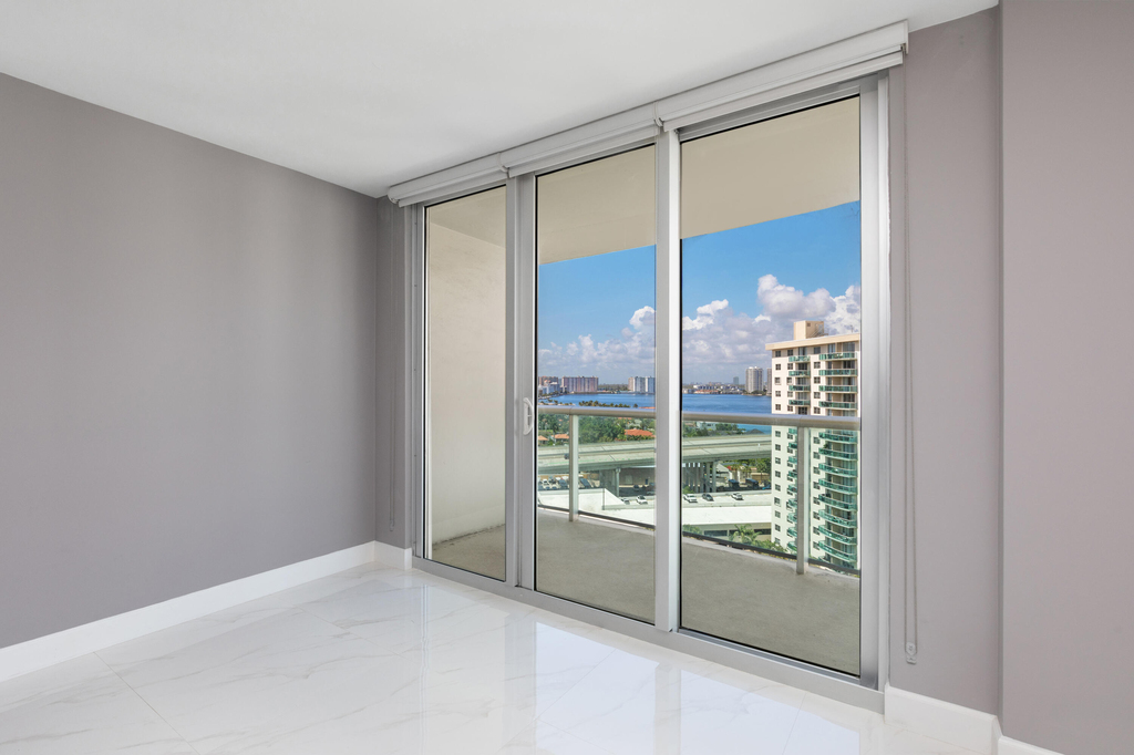 19380 Collins Avenue - Photo 22