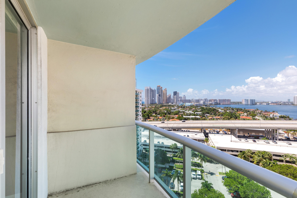 19380 Collins Avenue - Photo 29