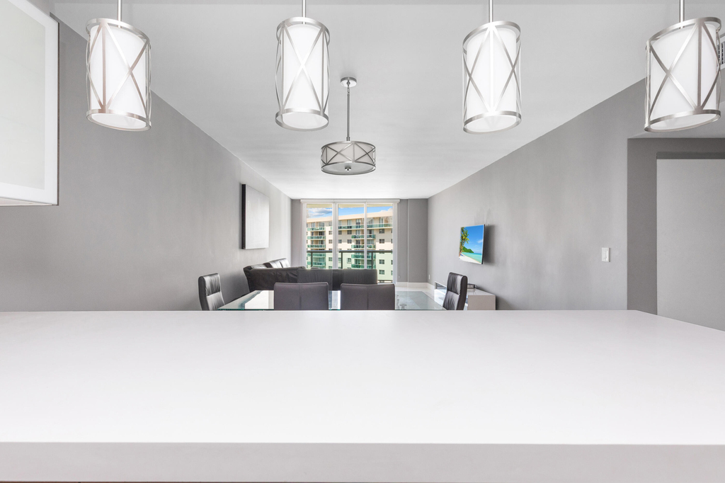 19380 Collins Avenue - Photo 16