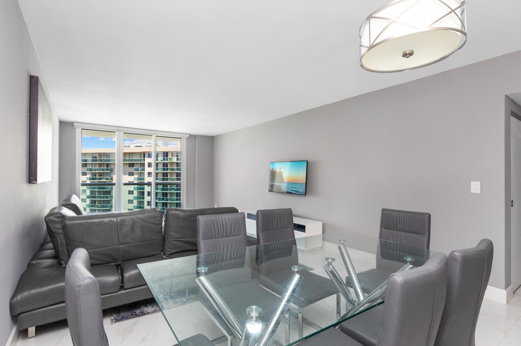 19380 Collins Avenue - Photo 18