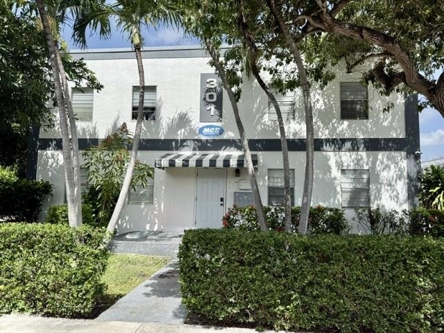 301 S M Street - Photo 0