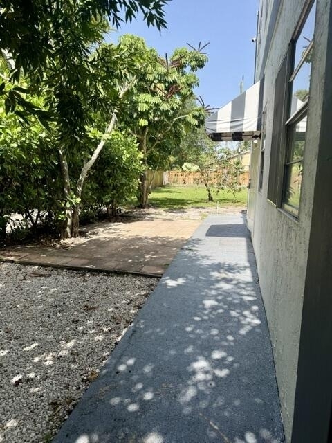301 S M Street - Photo 13