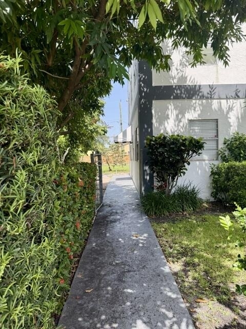 301 S M Street - Photo 12
