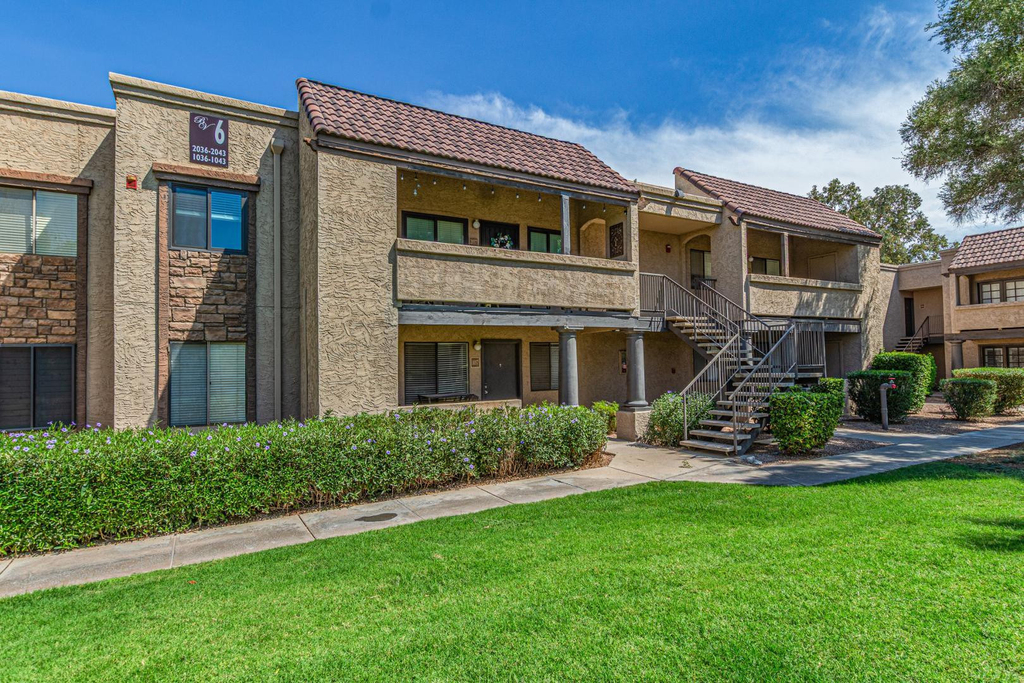 5995 N 78th Street - Photo 2