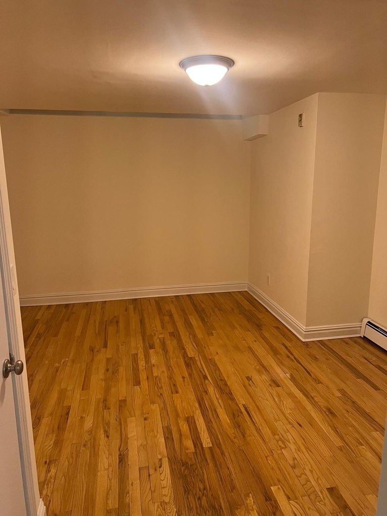 East 58th Street - Photo 6