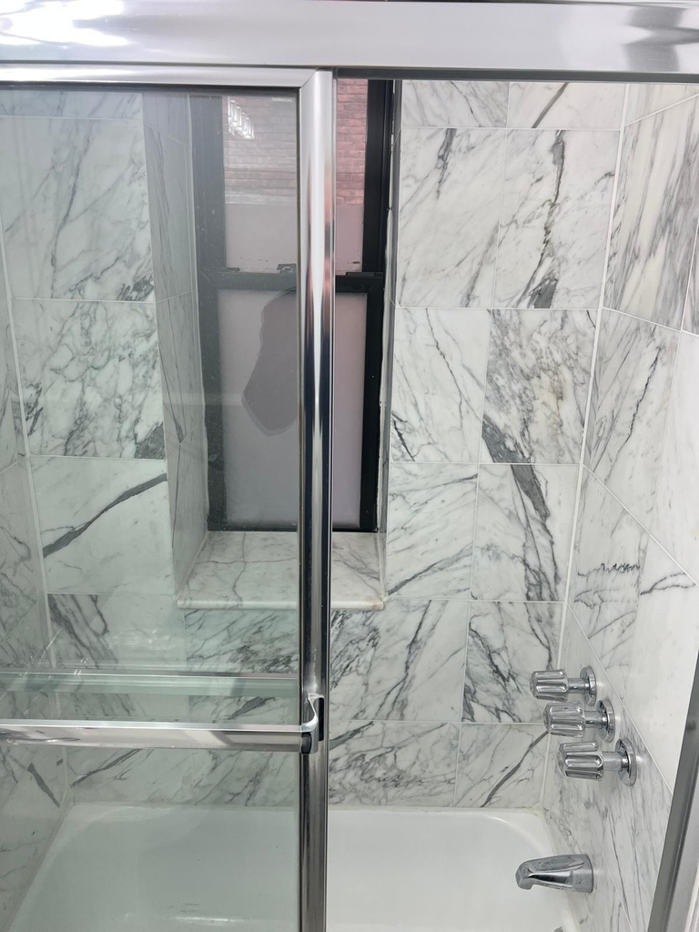 East 58th Street - Photo 2