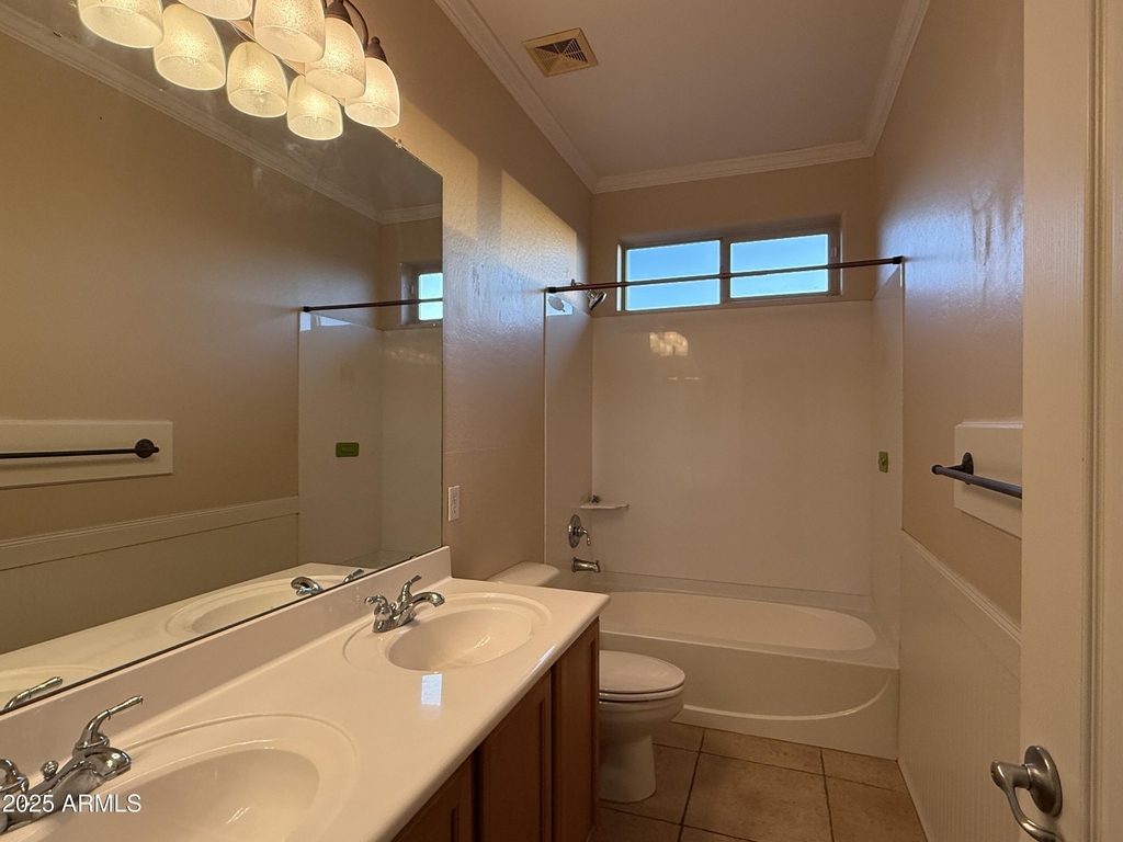 642 E Torrey Pines Place - Photo 20