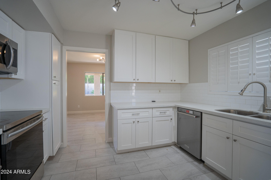 16630 N 67th Street - Photo 11