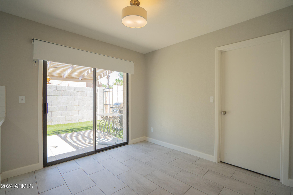 16630 N 67th Street - Photo 13