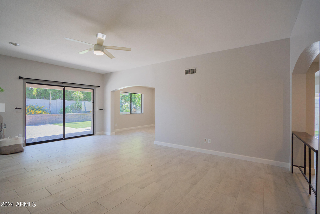 16630 N 67th Street - Photo 6