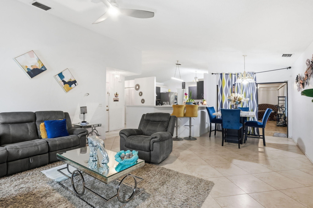 2171 Nw 76th Avenue - Photo 8