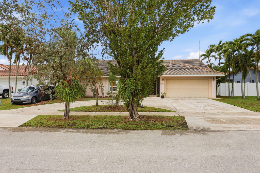 2171 Nw 76th Avenue - Photo 1