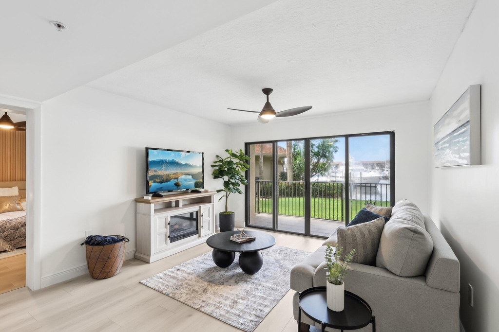 1601 Marina Isle Way - Photo 9