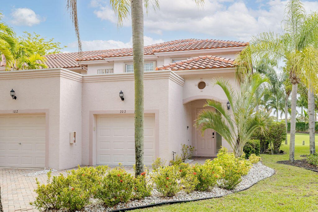 8050 Aberdeen Drive - Photo 4