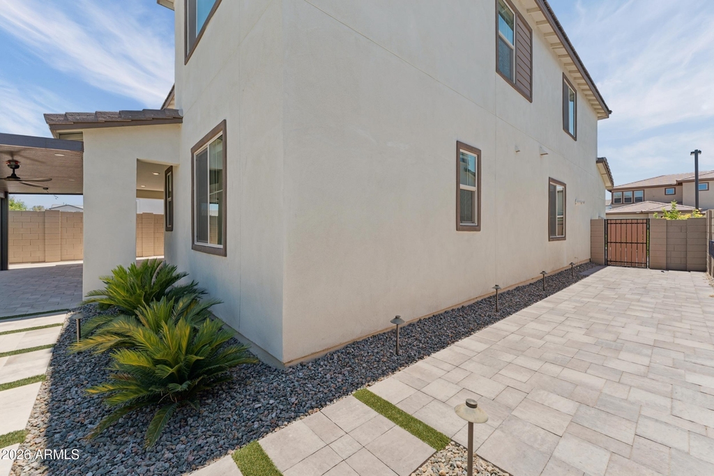 1524 E Carob Court - Photo 55